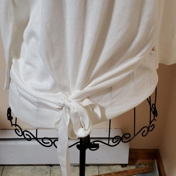 Closet Clean Out - 🛍️ Halogen white shirt with tie size M - Picture 2 of 7